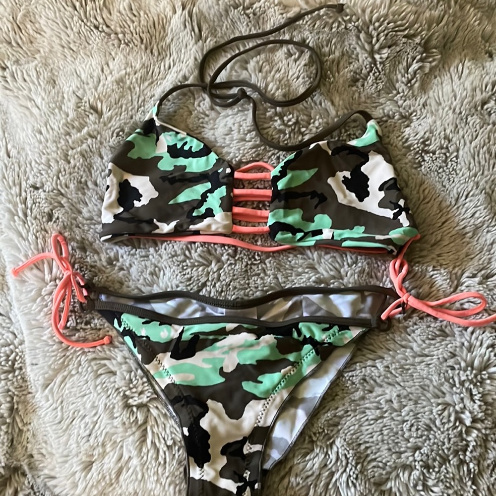 Body Glove camouflage bikini